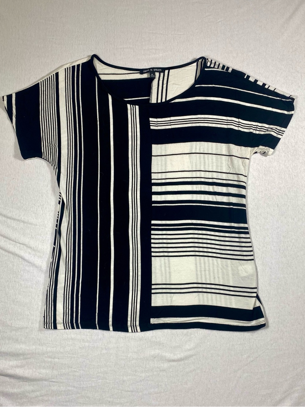 Cable & Gauge Black & White Striped Short Sleeve Blouse M